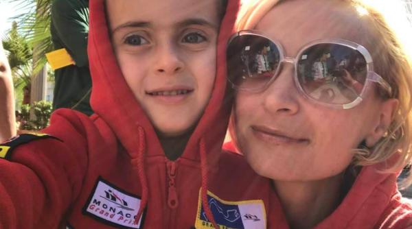 cine este halyna hutchins femeia impuscata mortal de actorul alec baldwin