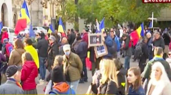 protest la piata universitatii impotriva certificatului verde