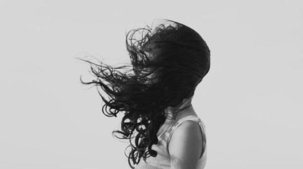 cele mai bizare fobii teama de apa baloane numere culoarea galben copaci