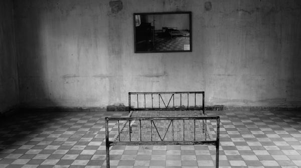 cia acuzata de tortura marturiile unui detinut de la guantanamo ar fi fost batut agresat sexual si hranit fortat printr o sonda anala