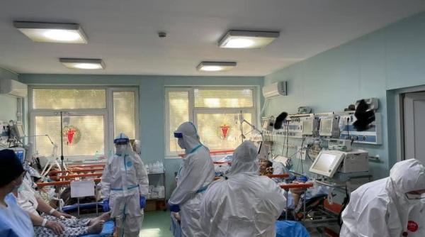 regrete de la ati am o fetita care ma asteapta si un sot acasa nu m am vaccinat si in pare foarte rau maxim de rau