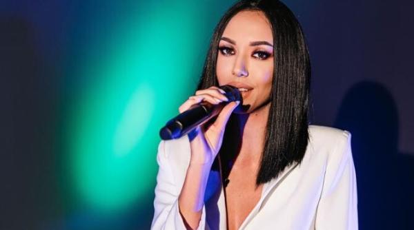 gold fm lanseaza pe 8 noiembrie cea mai noua emisiune din grila sa moderata de vedeta jessie