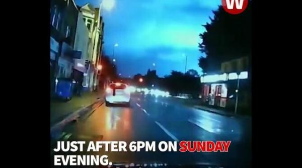 cerul s a luminat albastru in toiul noptii in tara galilor pene de curent soferi ingroziti