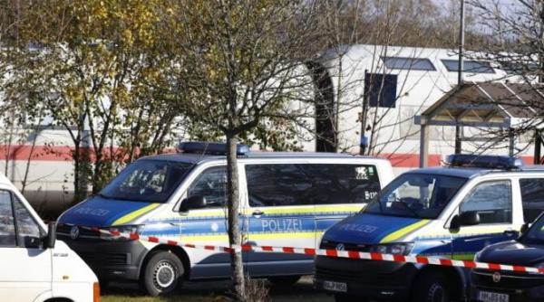 cutitarul din trenul german a fost internat la psihiatrie