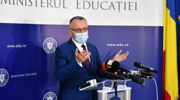 sorin cimpeanu imi cer scuze ca ne am obisnuit atat de comod incat ne deranjeaza mersul la scoala