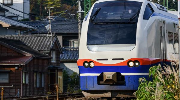 mecanic de tren din japonia amendat pentru o intarziere de 1 minut si a dat in judecata angajatorul