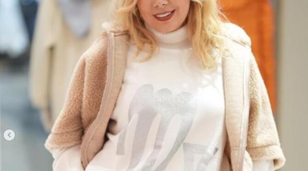 dana savuica operata de urgenta m am prabusit in baie m au tarat cu o patura prin casa