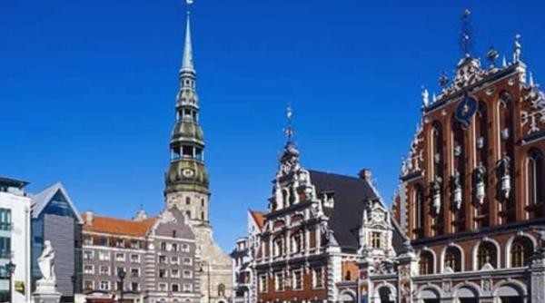 drept la vot pentru anumiti nevaccinati interzis in letonia