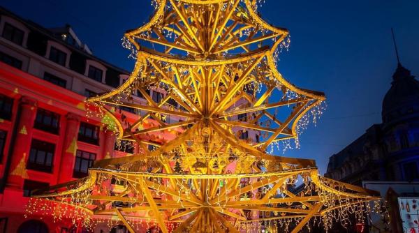 targ de craciun cu forma de brad in capitala bucurestenii resping taxa de intrare dovada sondaj de ultim moment