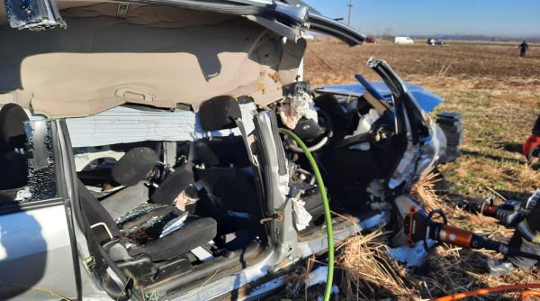 accident in bacau doi copii si un adult au murit un ranit este transportat la spital