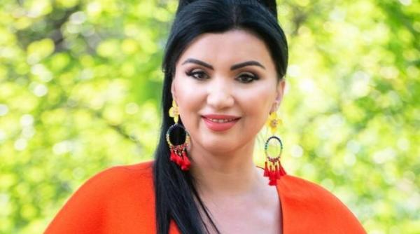 adriana bahmuteanu a fost si ea curtata de manelistul dani mocanu  prc e2prc 80prc 9dbai  stii ce bine ma simtprc e2prc 80prc 9d