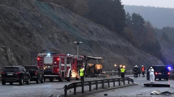 autocar in flacari  zeci de morti  titi aur  este cel mai probabil ca asa s a intamplat