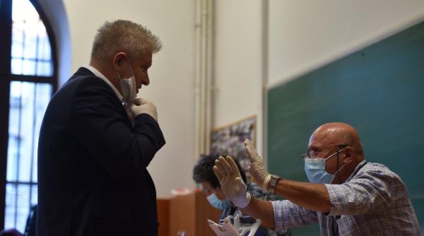 daniel tudorache  amenintat  ai grija cum votezi iti dam foc tie si familiei tale  parlamentarul  hotarat sa mearga la politie