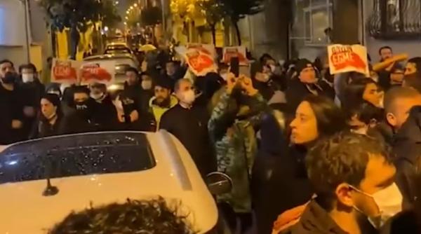 manifestatii la ankara protestatarii ii cer demisia lui erdogan video