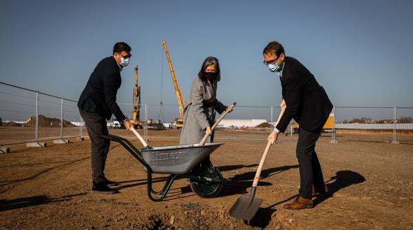 fritz la lopata a inceput sa construiasca primul magazin ikea din afara bucurestiului