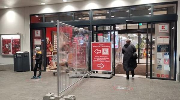 kaufland demonteaza gardurile metalice din centrele comerciale din judetul alba