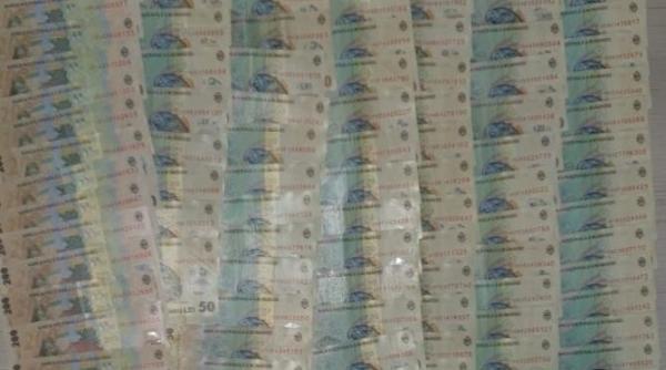 diicot a saltat un barbat din bucuresti acuzat de trafic de cannabis ce au gasit anchetatorii la perchezitii foto