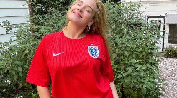 adele pe primul loc atat in topul single urilor cat si in topul albumelor din marea britanie