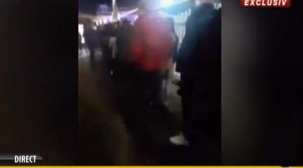 coada uriasa la targul de craciun din bucuresti dupa ce s a limitat numarul de persoane care pot avea acces