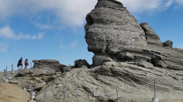 judecatorii au hotarat ca sfinxul si babele apartin judetului dambovita