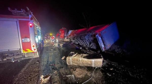 trei persoane au murit in urma unui accident grav pe dn6 in caras severin