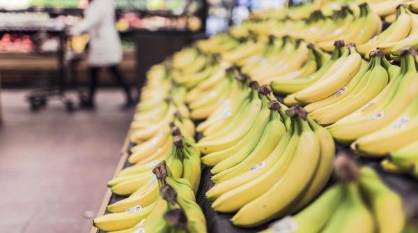 ce a gasit o femeie intr o banana din supermarket m am speriat atat de tare incat am inceput sa plang putea sa moara
