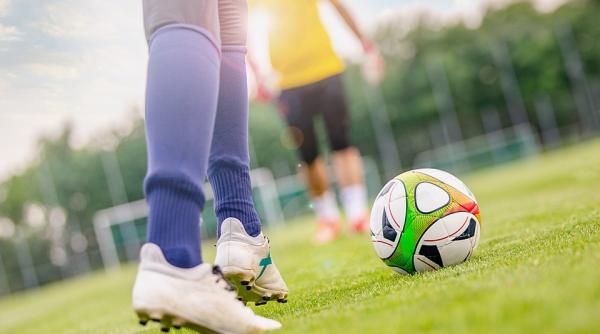 the best fifa men s goalkeeper si a ales finalistii afla in articol cine sunt