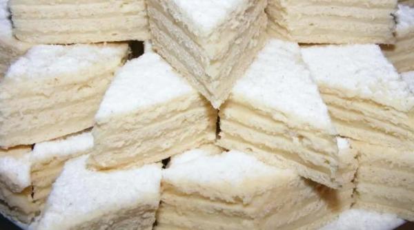 prajitura alba ca zapada super cremoasa reteta simpla de ziua nationala a romaniei
