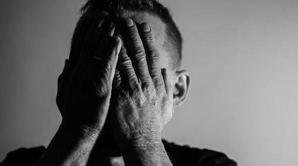 aceasta este realitatea mutarile lui nicusor dan adevarul dureros ne ati distrus si ne ati lasat pe drumuri inainte de sarbatori avem si noi copii