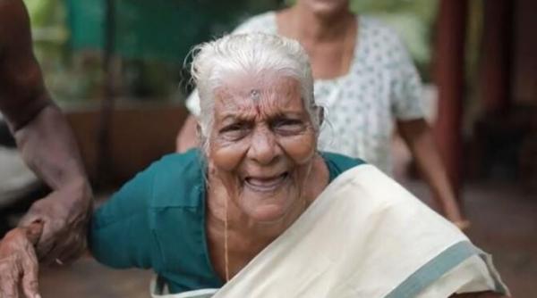 o bunica din india a invatat la 104 ani sa scrie si sa citeasca