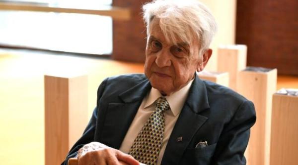 paul lazarescu a murit a facut sapte ani de puscarie foarte tanar fiind pentru ca s a opus instaurarii regimului comunist in romania