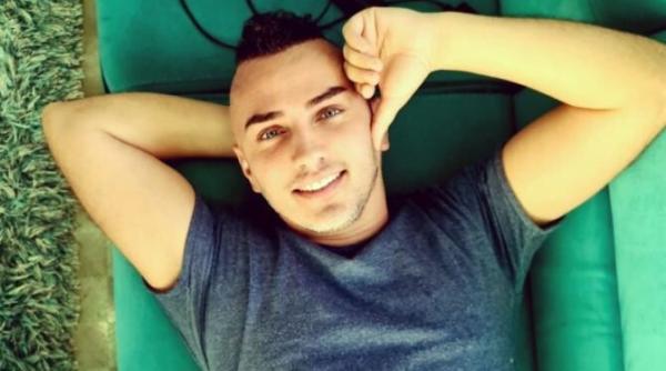 mihai traistariu isi cauta iubita gestul disperat al artistului barbos mustacios simpatic caut fericirea