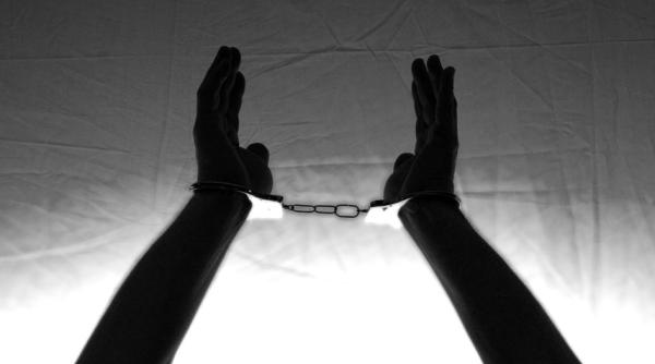 roman condamnat la inchisoare pe viata i a ucis copilul iubitei sale