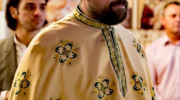 un preot rupe tacerea despre dide povestea porcului si alte episoade despre activistul civic