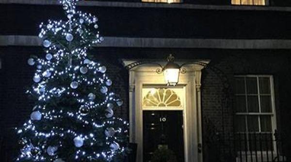 petreceri de craciun pe downing street in ciuda carantinei generale
