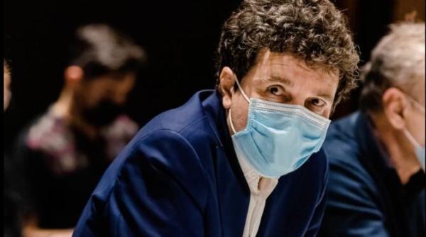 nicusor dan s a vaccinat anti covid