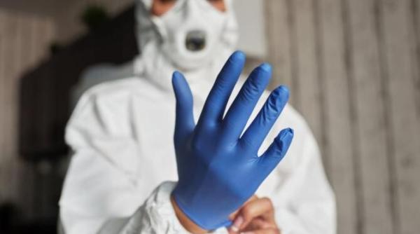 omicron se raspandeste intr un ritm fenomenal reprezinta deja 40prc din totalul cazurilor din londra