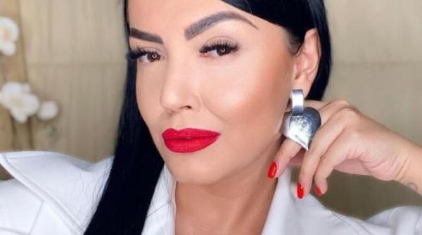 andreea mantea dupa ce a fost criticata ca e grasa si are sunculita am aflat ca sunt insarcinata din nou de vreo doi ani