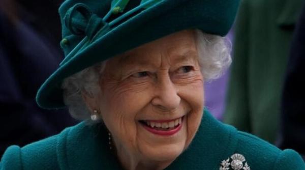 ce meniu de lux cere regina elisabeta pentru masa de craciun fostul bucatar a dezvaluit fonfleurile cina include 15 20 de feluri de fripturi