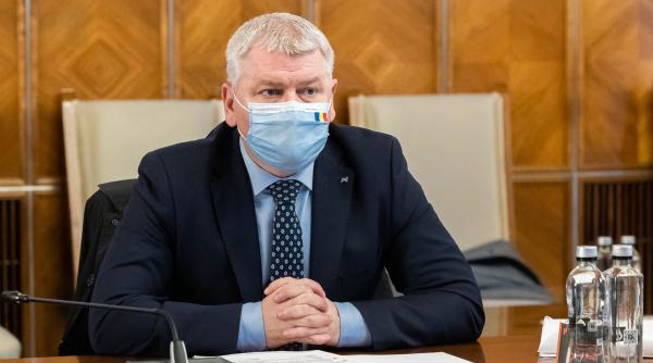 demisia sau demiterea daca nu vine cu explicatii nicolae ciuca ultimatum pentru florin roman in urma acuzatiilor de plagiat surse