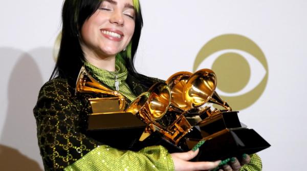billie eilish spune ca privitul la imagini interzise i a distrus creierul