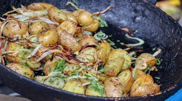 cartofi picanti la tigaie reteta simpla de post