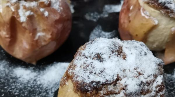 mere coapte cu miez de nuca reteta perfecta pentru craciun bonus reteta pentru placinta cu mere ca sa nu arunci resturile de fructe