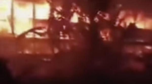 incendiu la bordul unui feribot sunt cel putin 37 de morti nepotul meu de noua ani a sarit in apa nu stiu nimic despre el