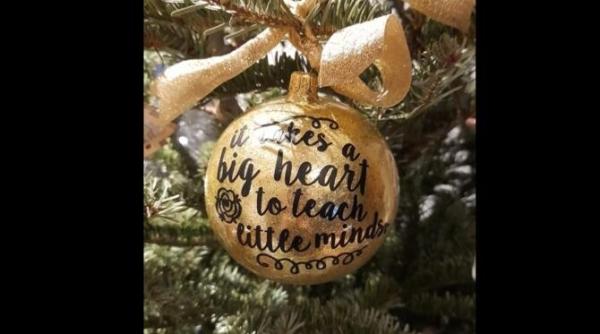 mesaje de craciun mos craciun vine cu daruri numai daca nu stai prin baruri si alte urari de trimis prin sms