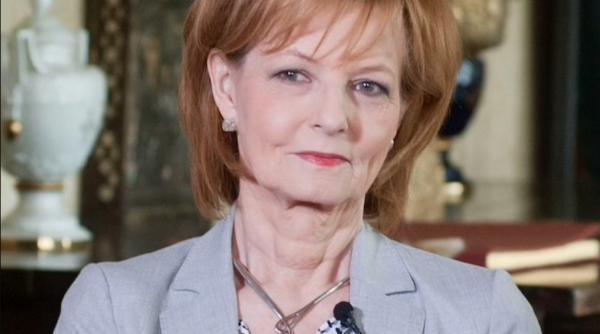 ms margareta mesaj in ajunul craciunului 2021 nu a fost usor am incredere ca vom vedea lumina de la capatul tunelului