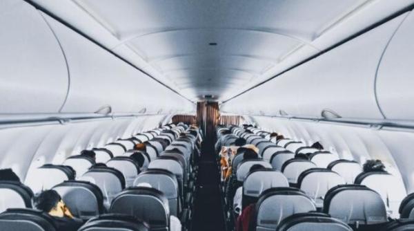 mii de zboruri anulate in ultimele zile noi intarzieri si anulari anuntate