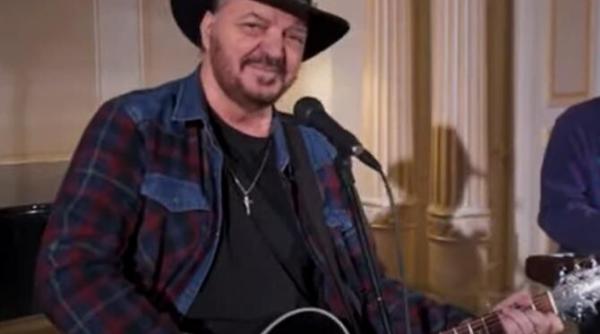 victor socaciu adevarul puternic din versurile sale caci omul e om cat mai are opinii romania i de vanzare cei mai destepti de pe pamant au fost intotdeauna prostii