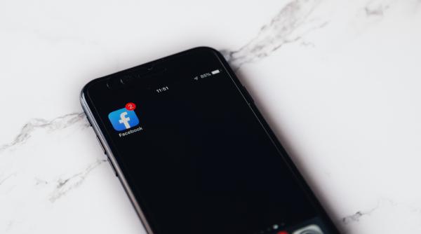 un interlop din iasi si a amenintat rivalii pe facebook care e de mers la cimitir merge la cimitir care e de mers la puscarie merge la puscarie