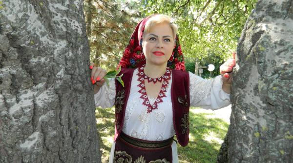 valeria arnautu durere enorma cum si a pierdut ambii parinti in doua saptamani mi am rupt mana cand m am intors de la inmormanare